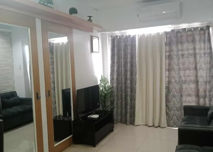 1633 Pool View 2br Manila